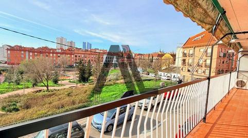 Foto 2 de Piso de alquiler en  Manuel Villarta, Tres Olivos - Valverde,  Madrid Capital