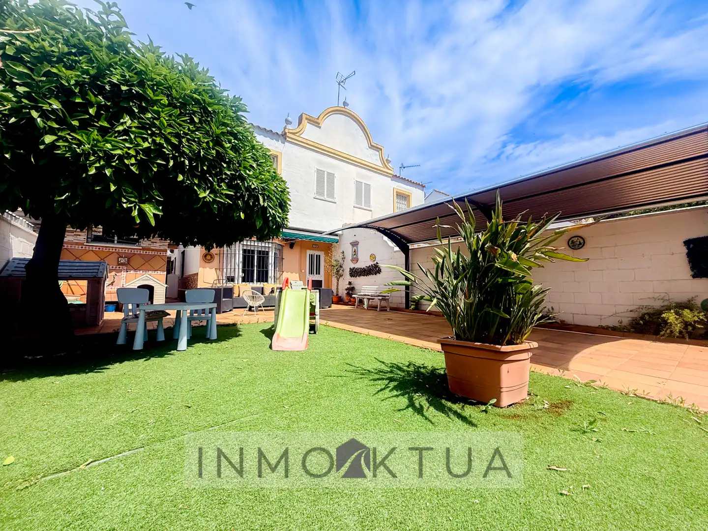 Exterior view of Detached homes for sale in Jerez de la Frontera  with Private garden and Storage room