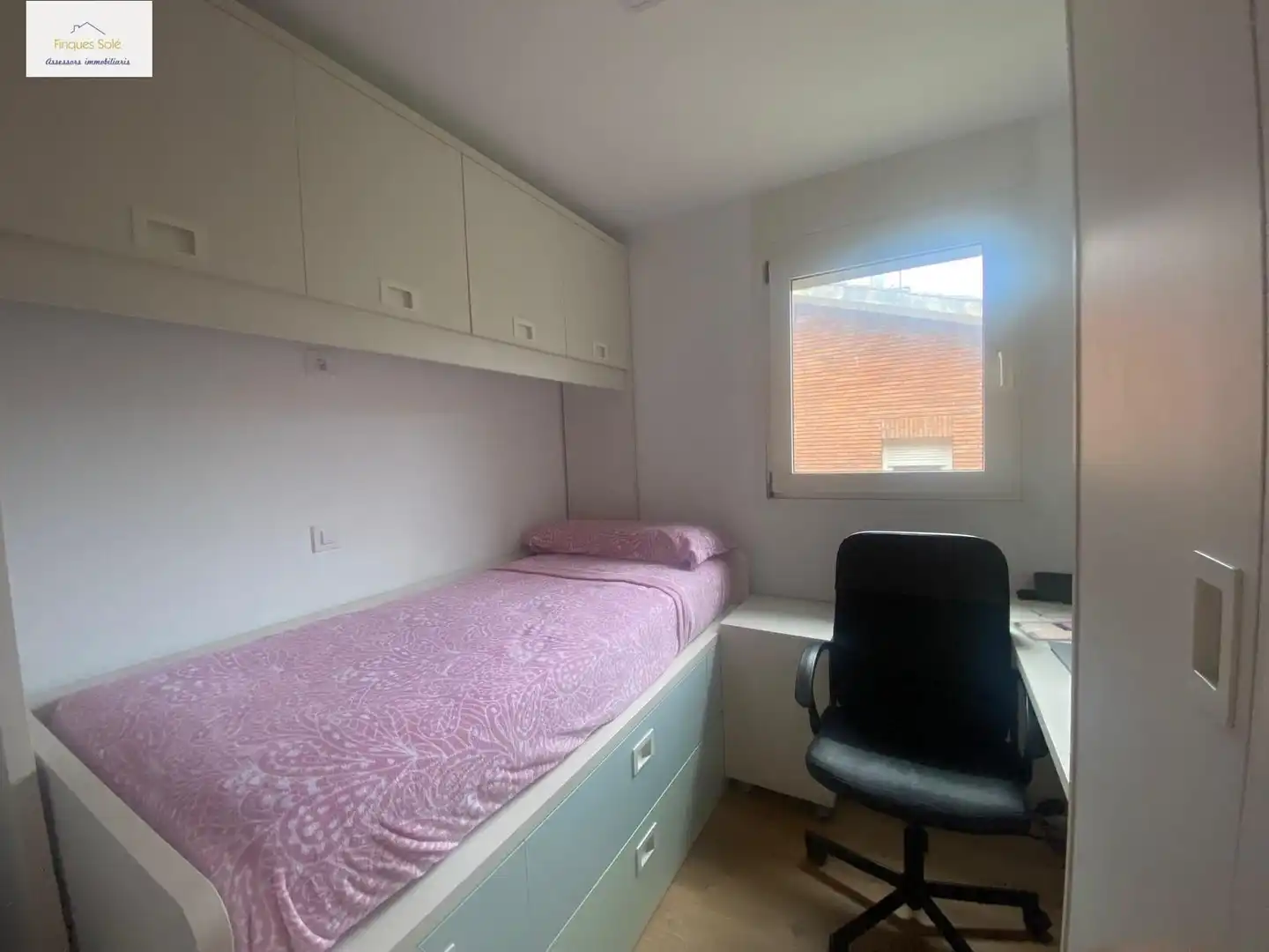Casa pareada con terraza en venta en Nucli Urbà, imagen 8