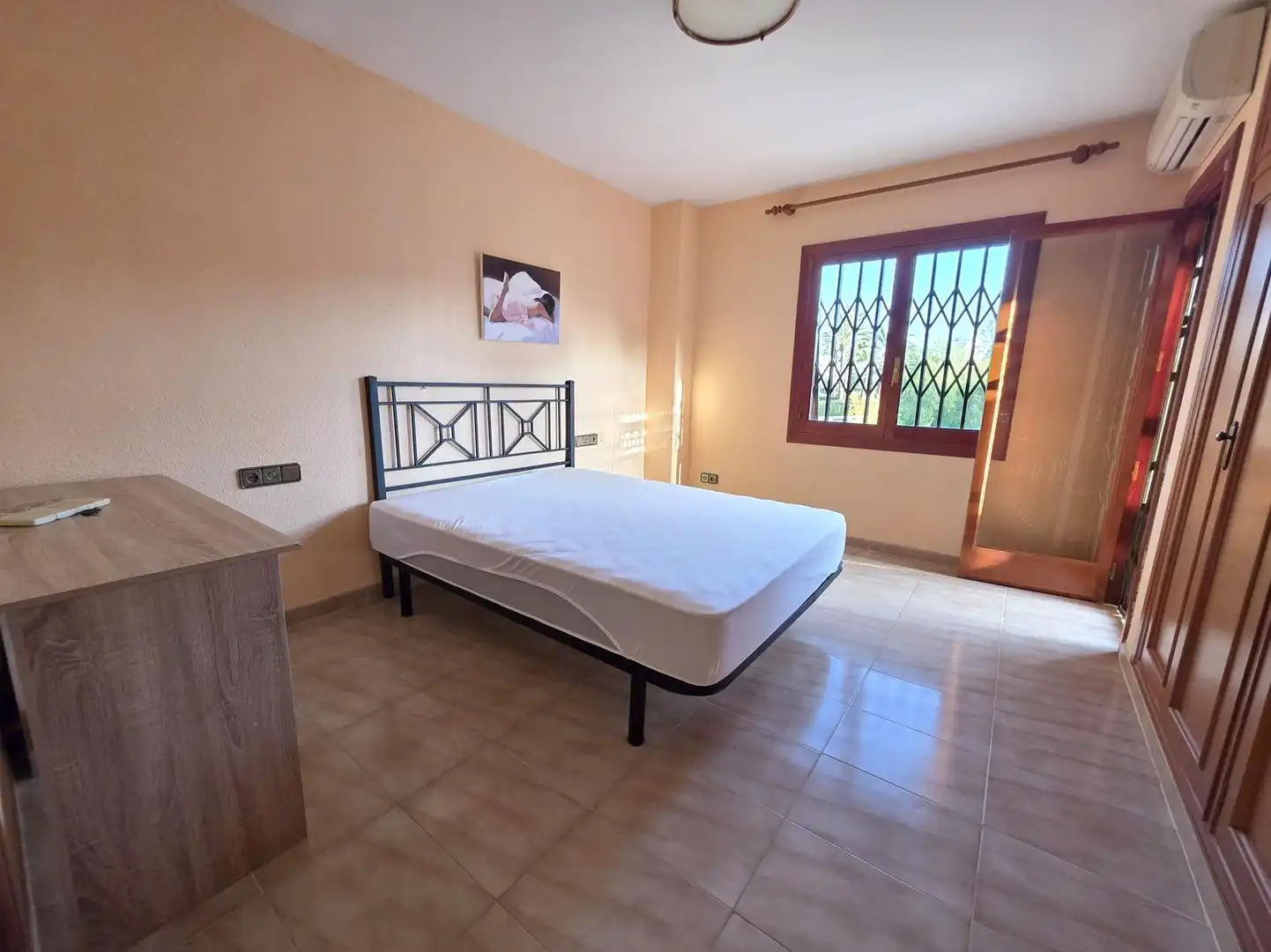 Habitación de Casa o chalet de alquiler en Benicasim / Benicàssim con Aire acondicionado, Jardín privado y Trastero