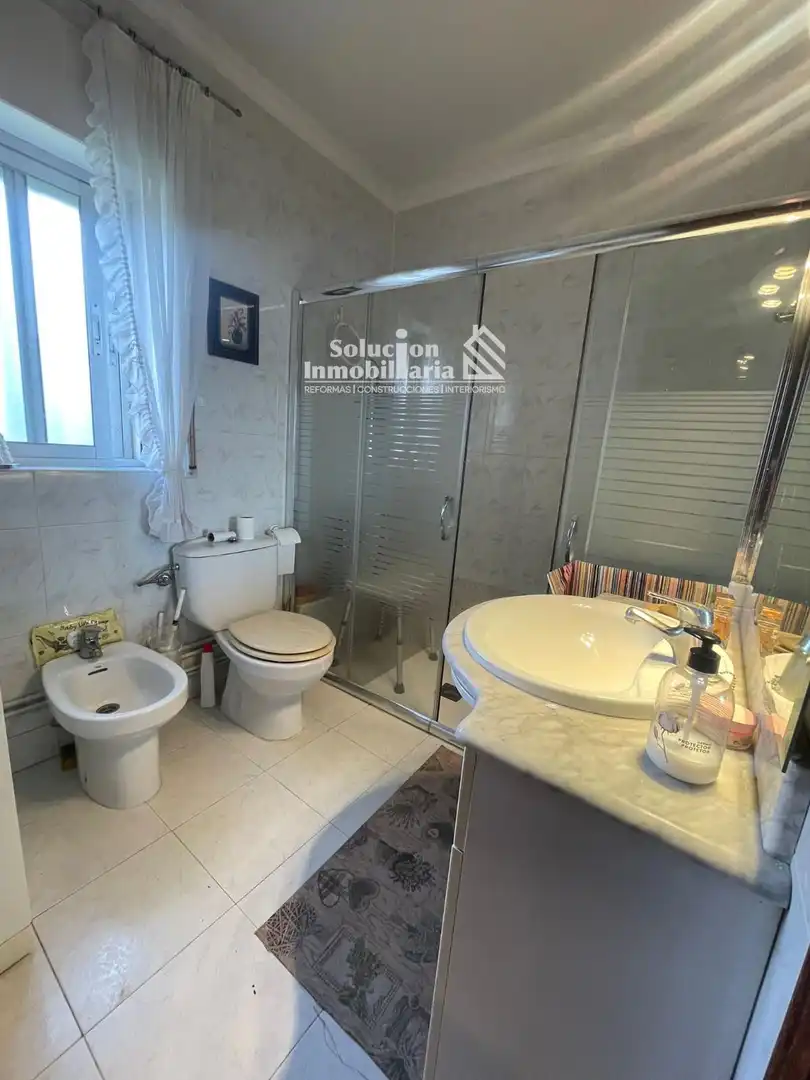 Baño de Casa o chalet en venta en Doñinos de Salamanca con Calefacción y Amueblado