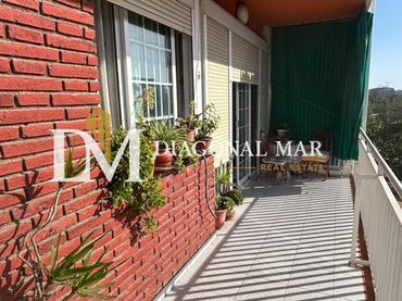 Pis amb balcó en venda a Sant Martí
