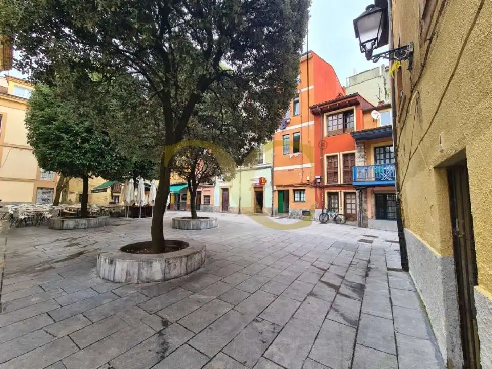 Vista exterior de Edificio en venta en Gijón 