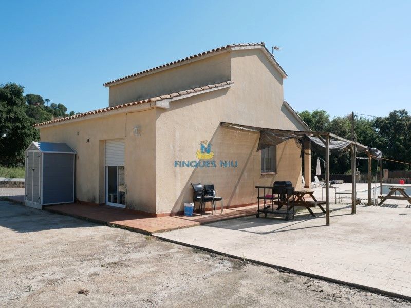 Casa o xalet en venda a Carrer Alamo, 28