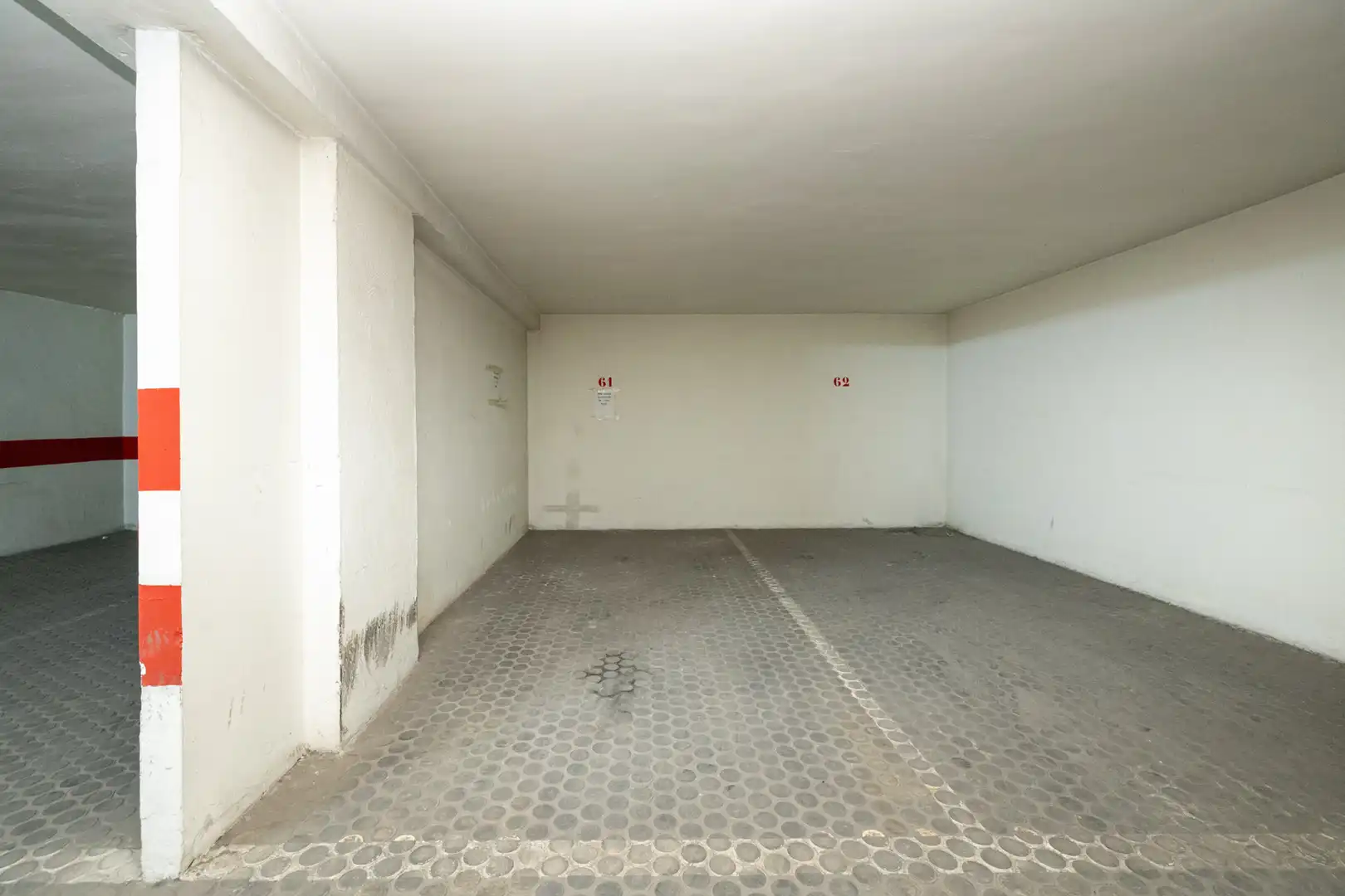 Garage zum Verkauf in Granada
