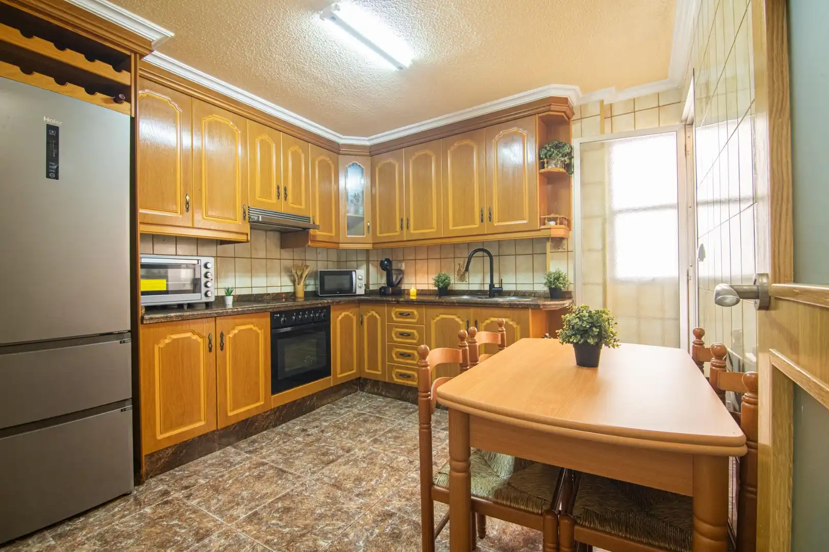 Kitchen of Flat for sale in Elche / Elx  with Air Conditioner and Balcony