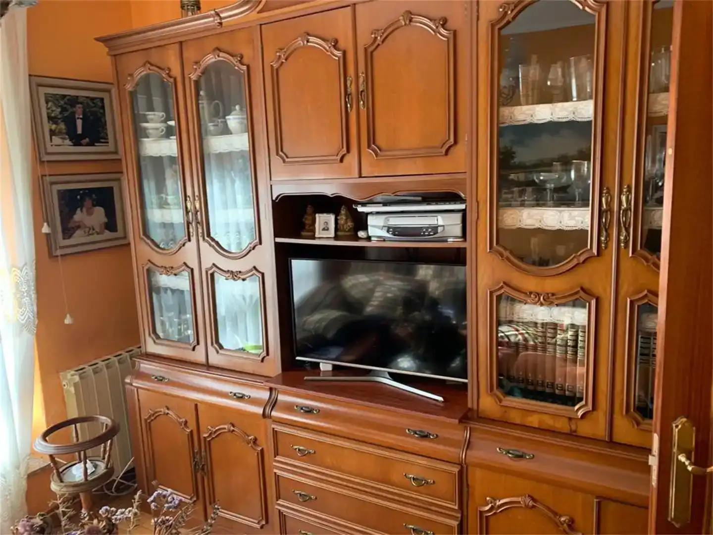 Sala de estar de Planta baja en venta en Lena con Jardín privado, Trastero y Amueblado