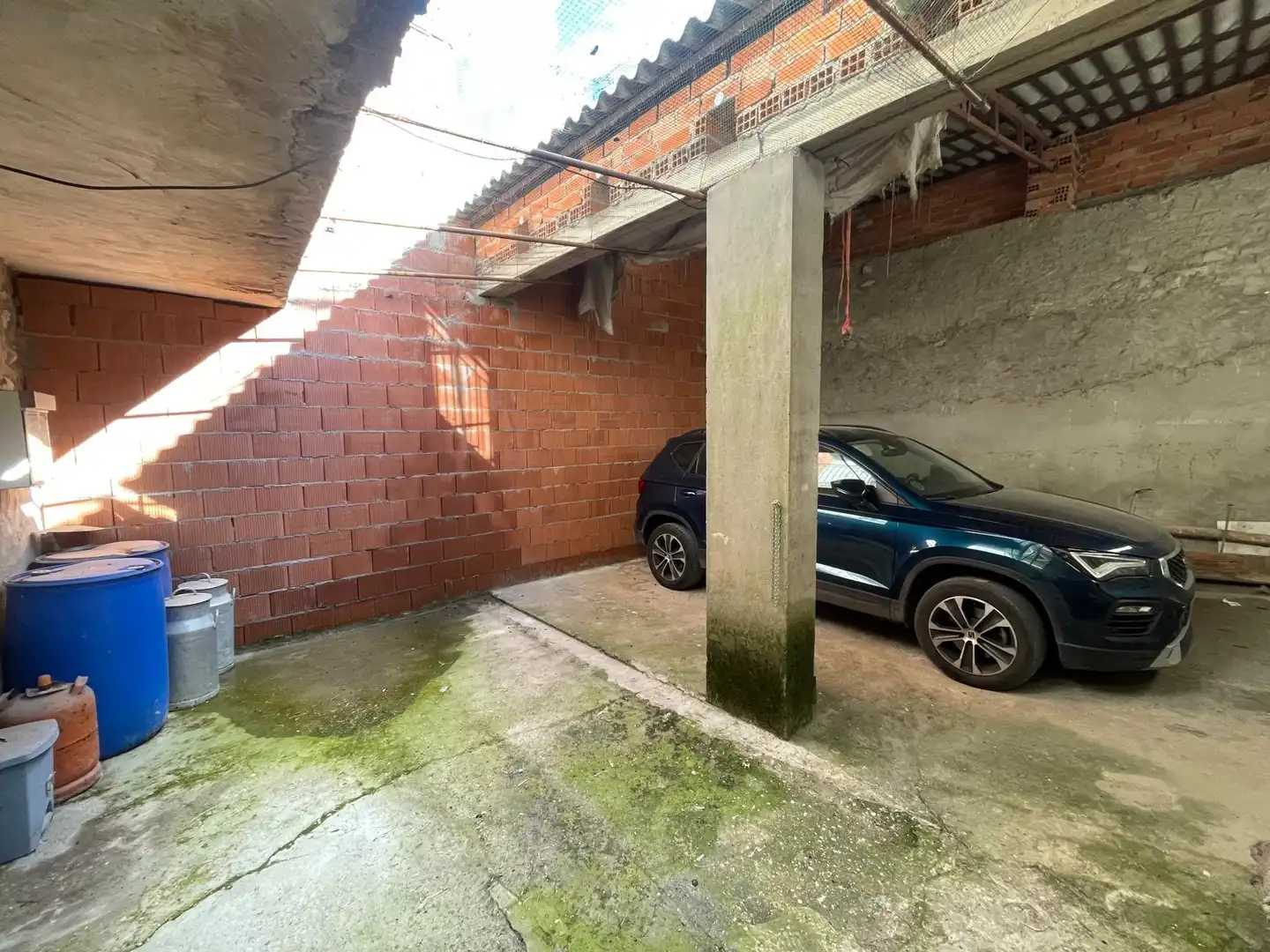 Parking de Finca rústica en venta en Cogeces del Monte con Calefacción, Terraza y Trastero