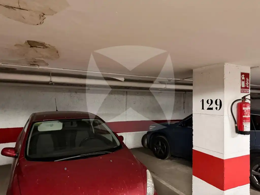 Aparcament de Pis en venda en Badajoz