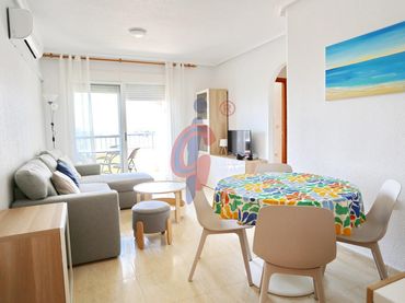 Piso con piscina en venta en Calle Giner de los Ríos 29
