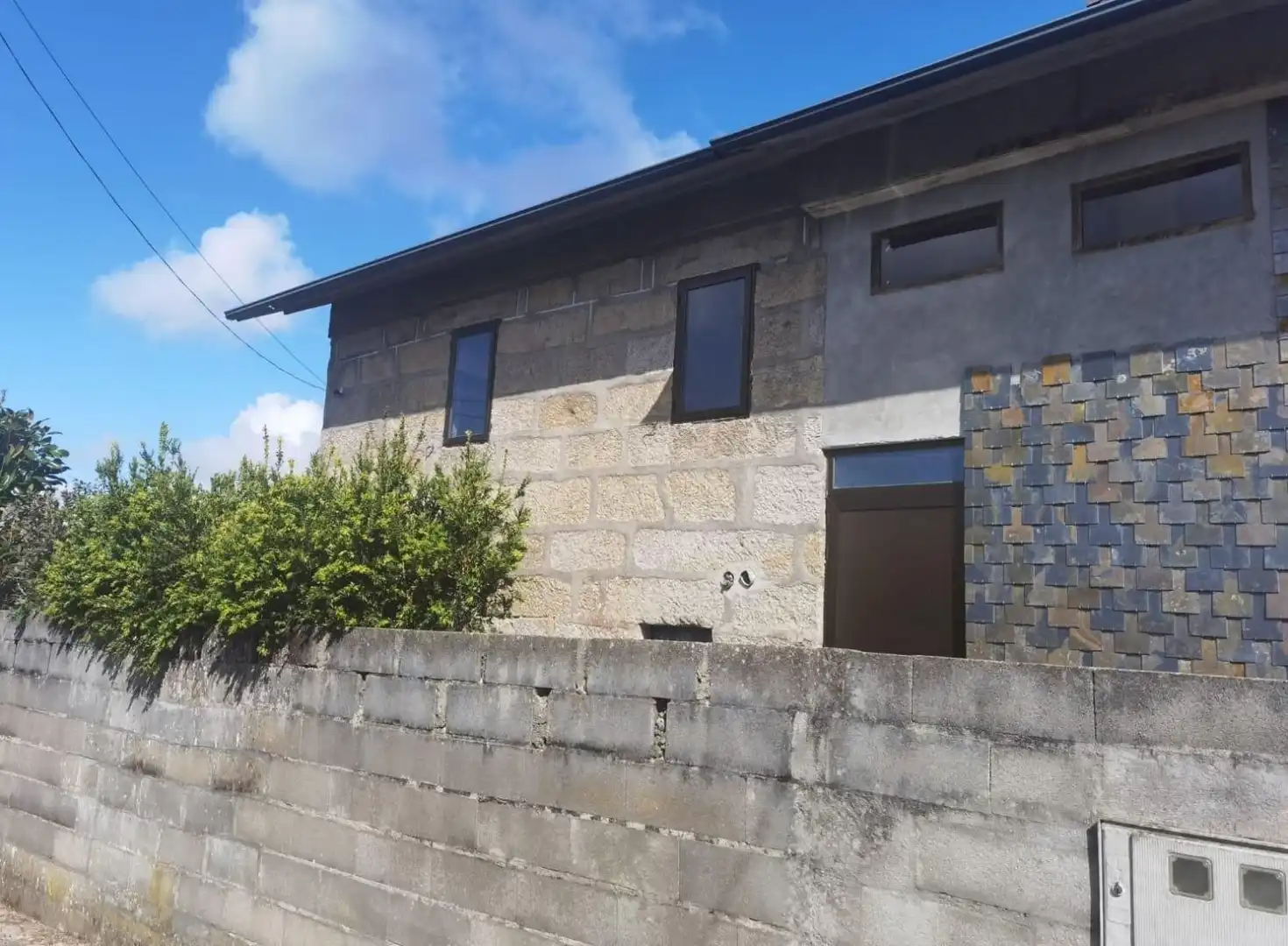 Houses for sale in as Tomadas, Chandebrito