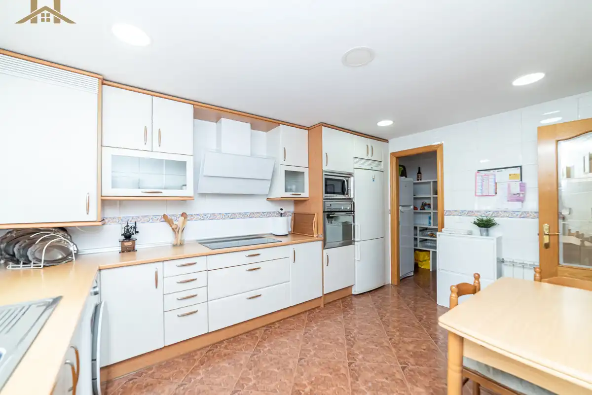 Villa mit Terrasse zum Verkauf in Calle Miguel de Cervantes 49, imagen 8