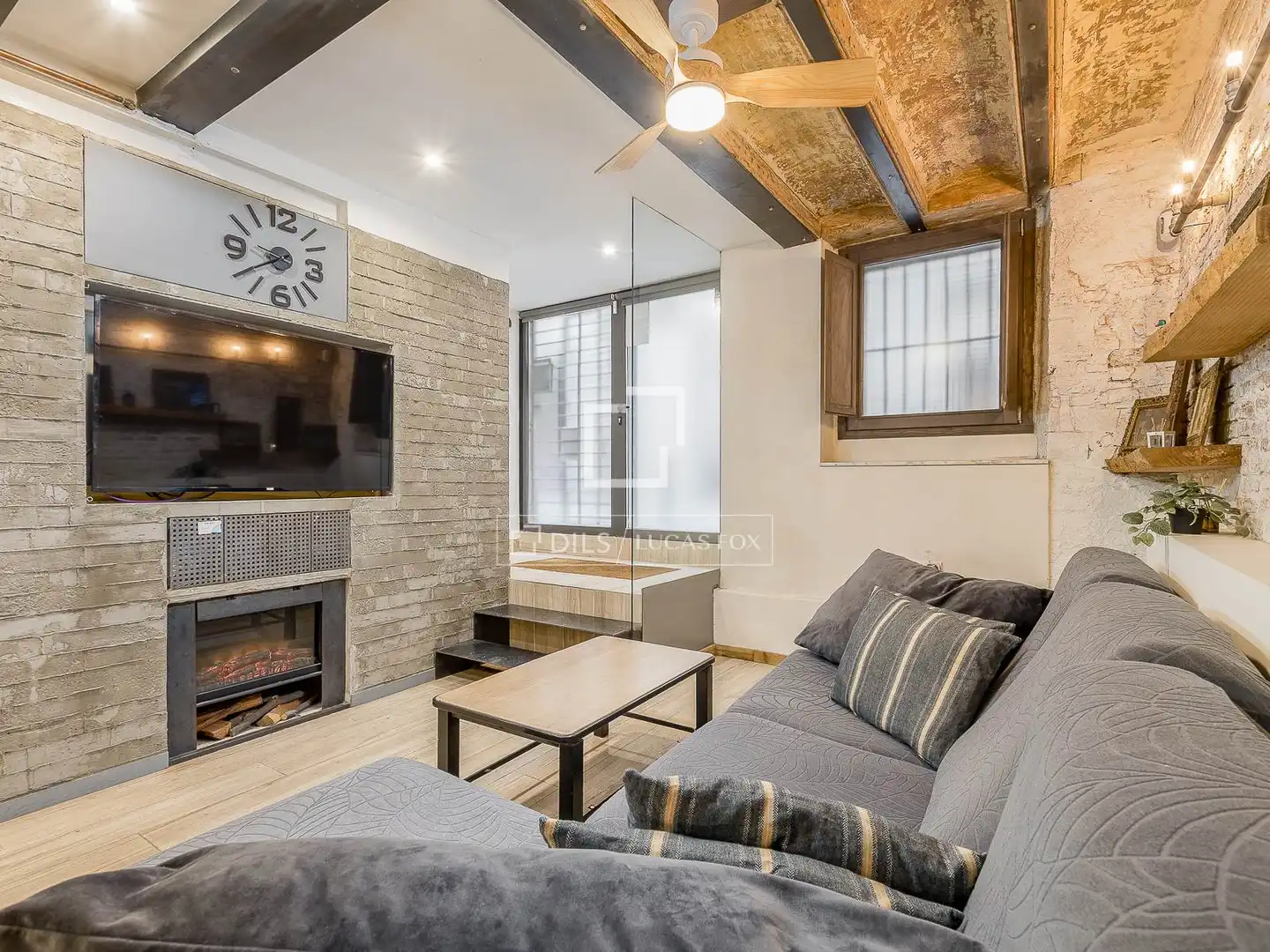 Sala de estar de Piso en venta en Barcelona con Aire acondicionado, Calefacción y Trastero