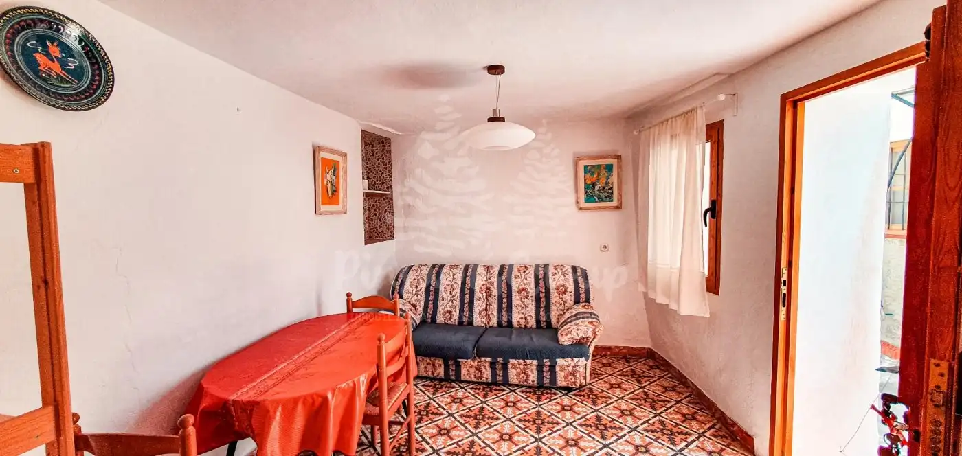 Sala d'estar de Casa o xalet en venda en Yunquera amb Terrassa