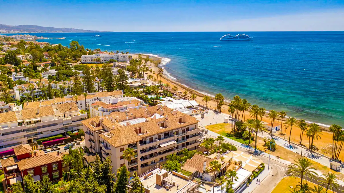 Exterior view of Apartments for sale in Marbella  with Air Conditioner, Heating and Terrace