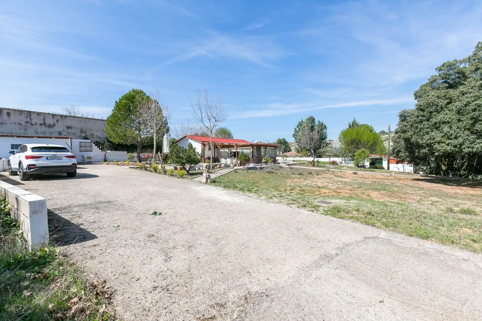 Houses for sale in Almoguera  with Air Conditioner, Heating and Private garden