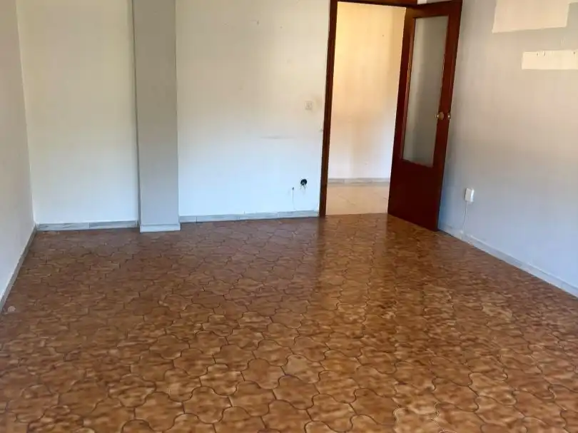 Flat for sale in Cistierna  with Heating, Terrace and Balcony