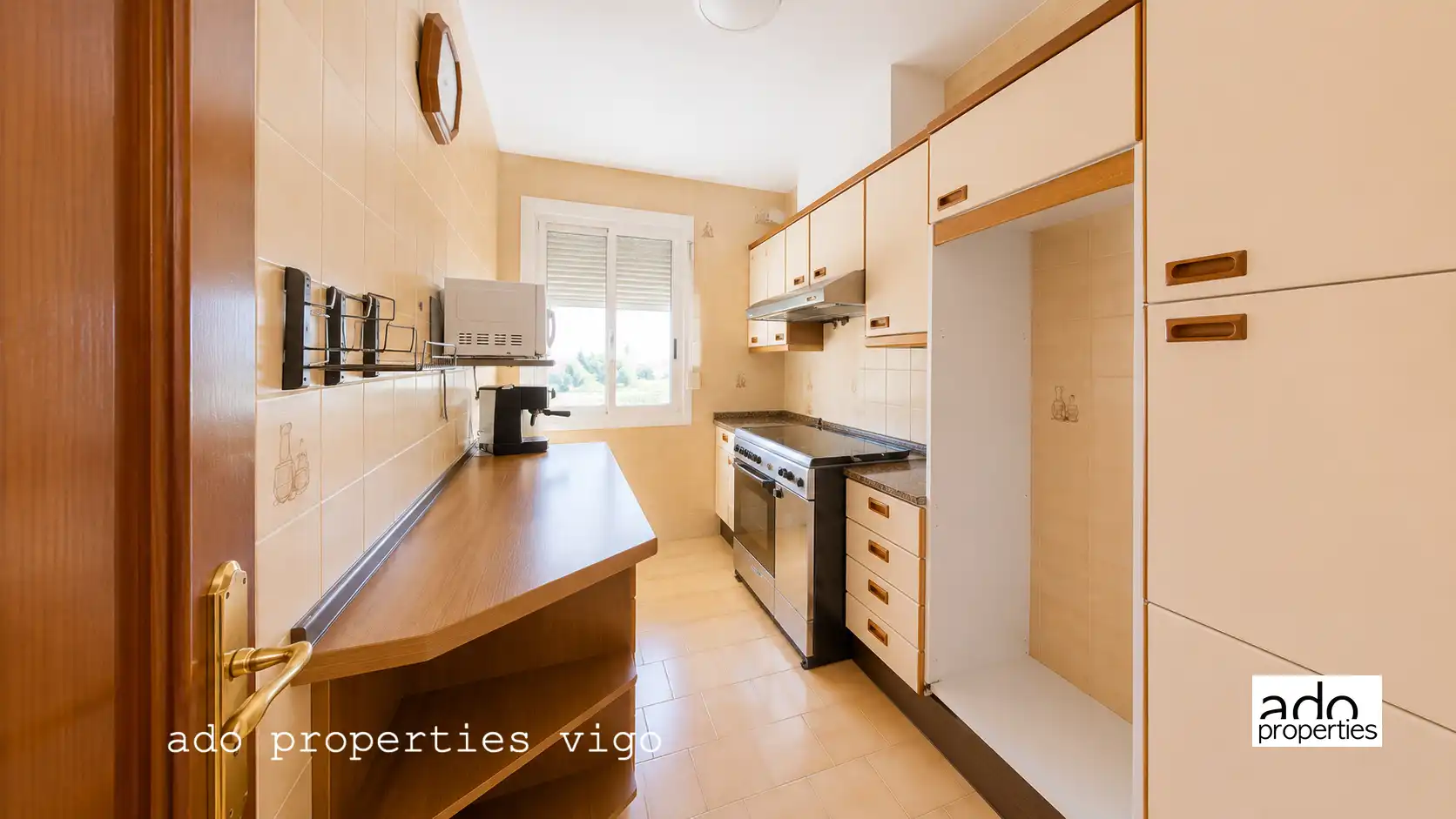 Cocina de Piso en venta en Vigo  con Trastero