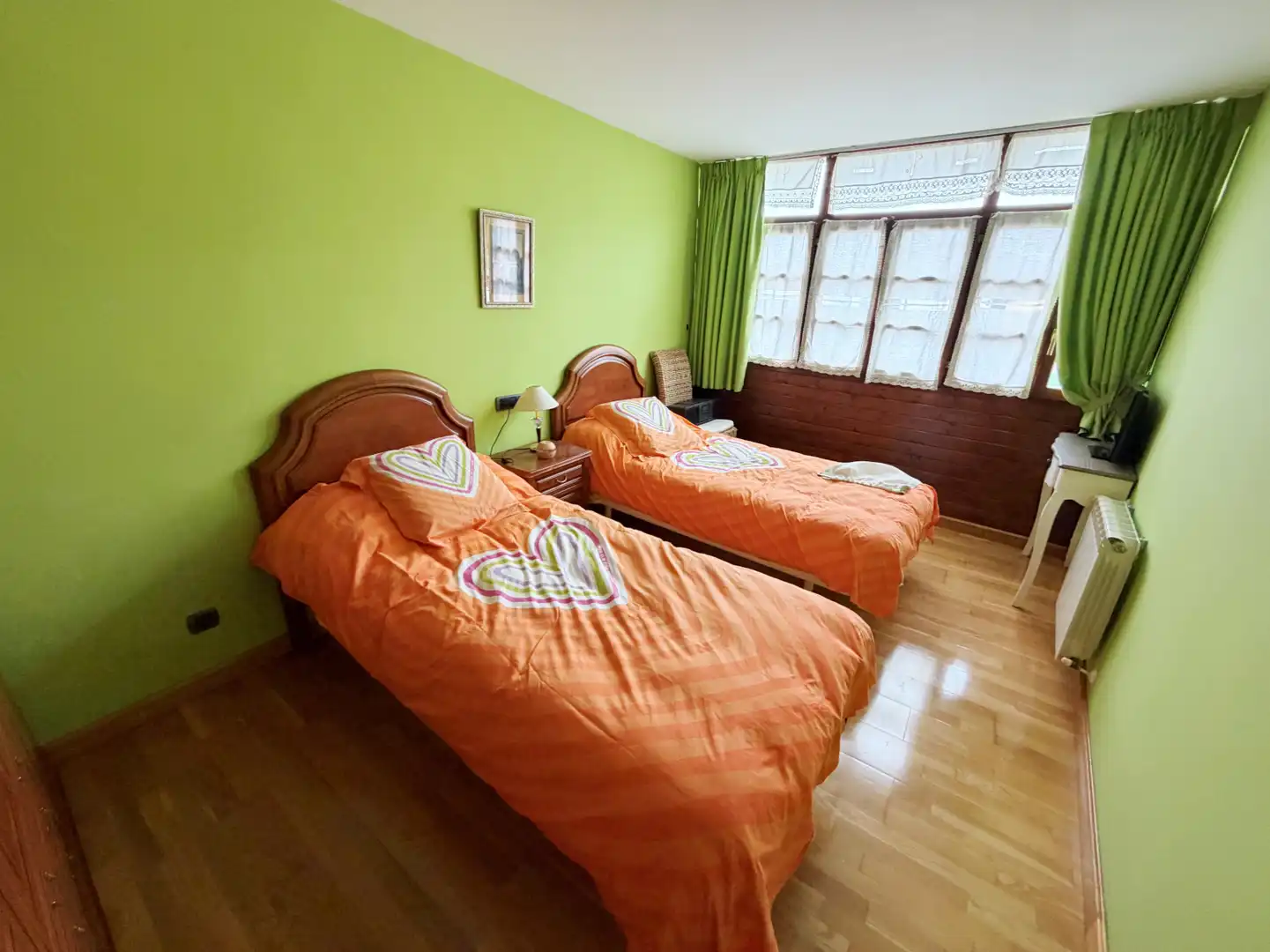 Habitación de Casa adosada en venta en Cabranes con Calefacción y Terraza
