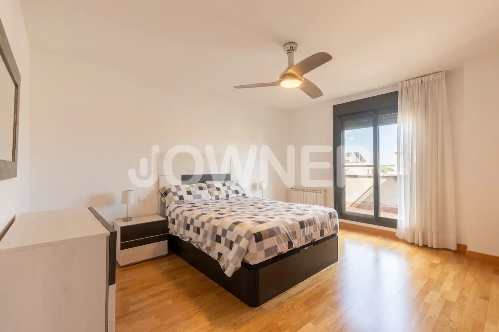 Dormitori de Casa o xalet de lloguer en Tres Cantos amb Aire condicionat, Jardí privat i Terrassa