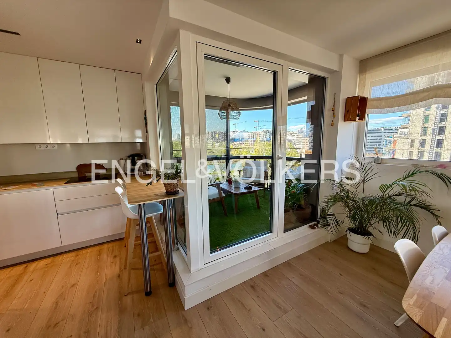 Balcony of Flat for rent in Madrid  with Air Conditioner, Heating and Terrace
