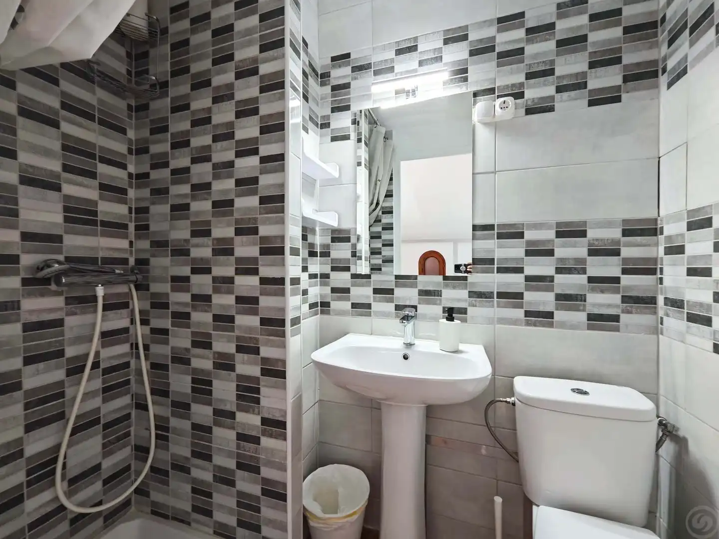 Baño de Casa adosada en venta en Empuriabrava con Terraza, Trastero y Piscina