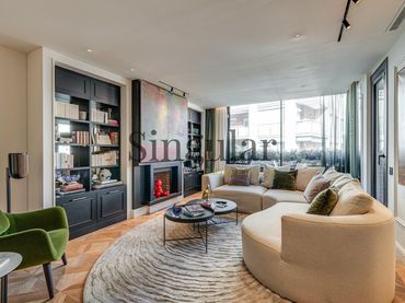 Piso con balcón en venta en Carrer de Calvet