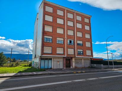 Exterior view of Flat for sale in Medina de Pomar  with Terrace