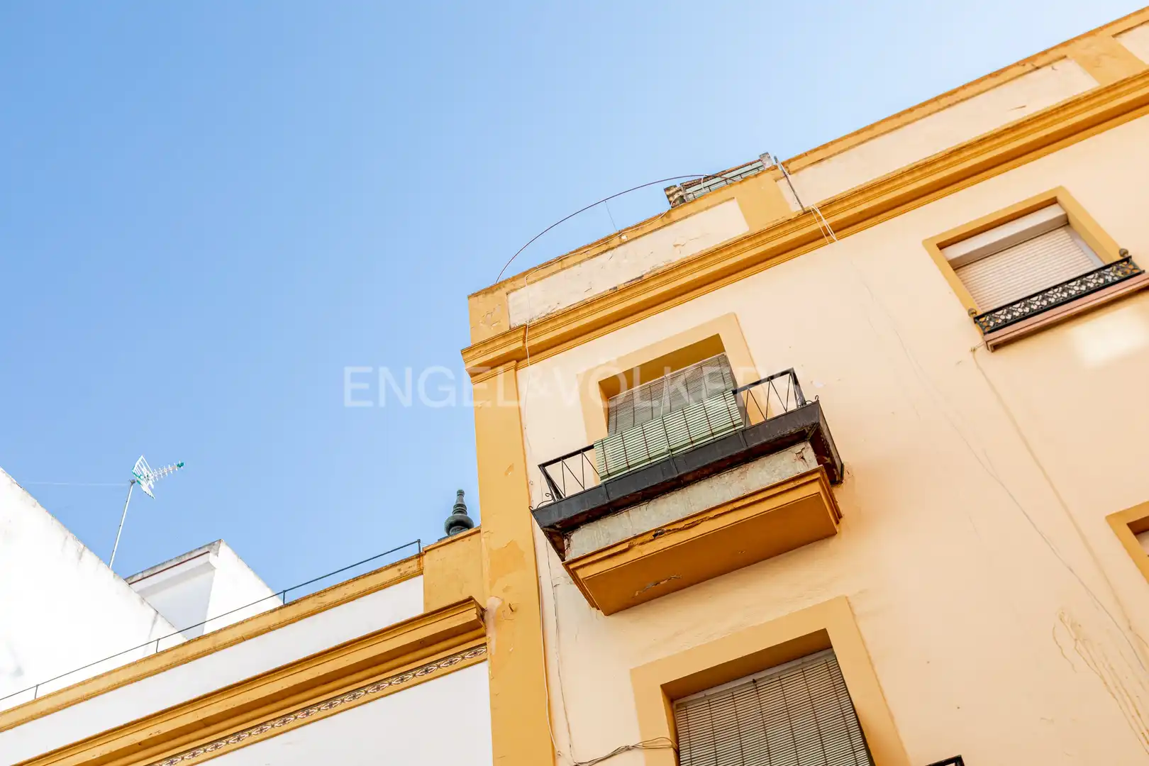Casa adosada en venda a Triana Este
