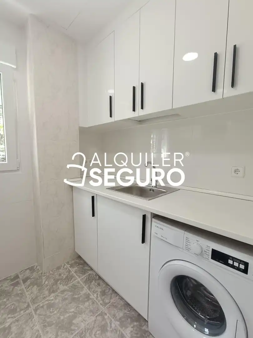 Cocina de Piso de alquiler en Madrid