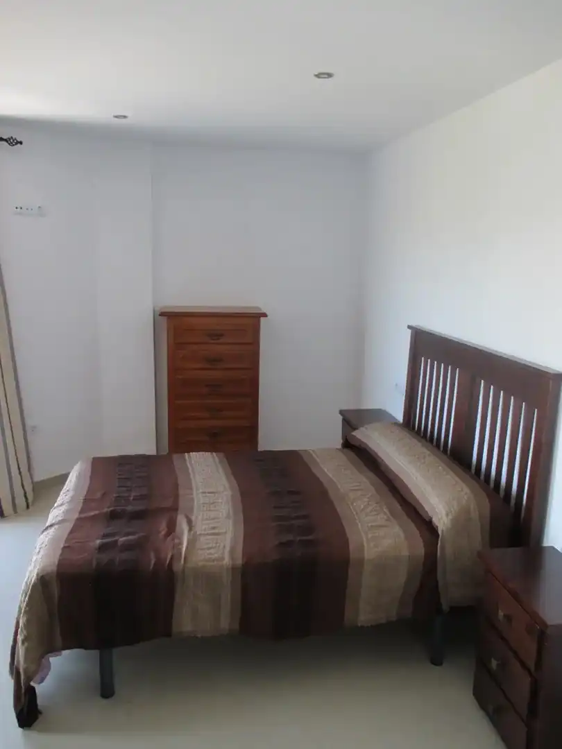 Piso con ascensor en venta en Avenida de la Bahia 6, imagen 4