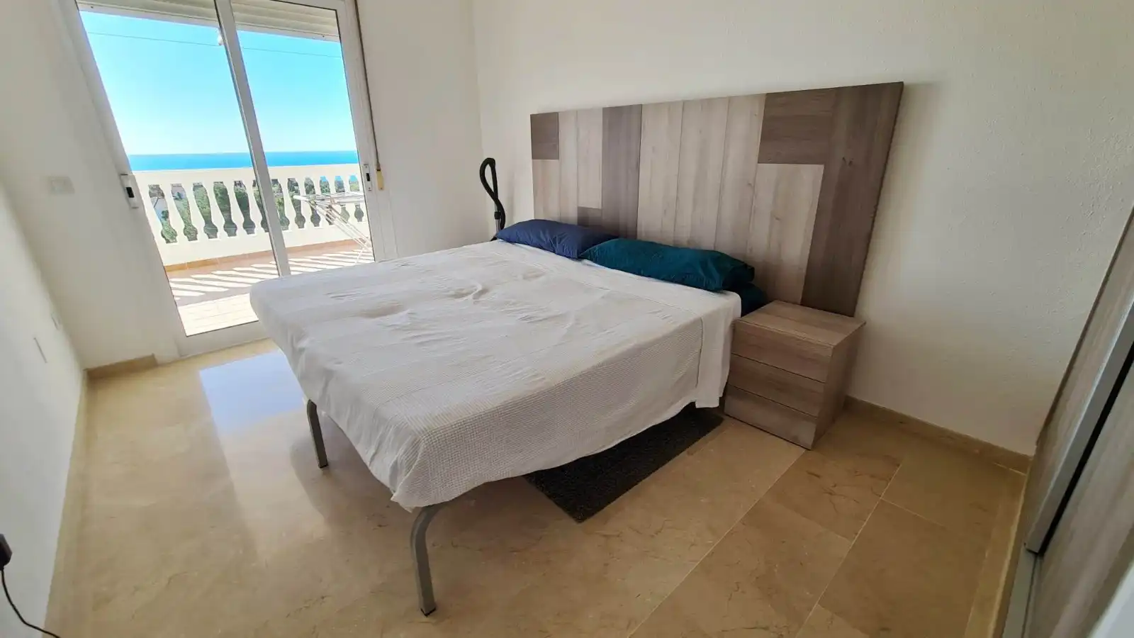 Dormitori de Casa o xalet en venda en Benalmádena amb Aire condicionat, Jardí privat i Terrassa