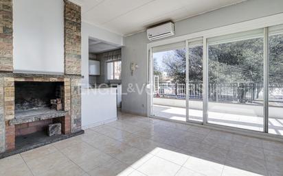 Sala d'estar de Apartament en venda en Parets del Vallès amb Aire condicionat, Terrassa i Balcó