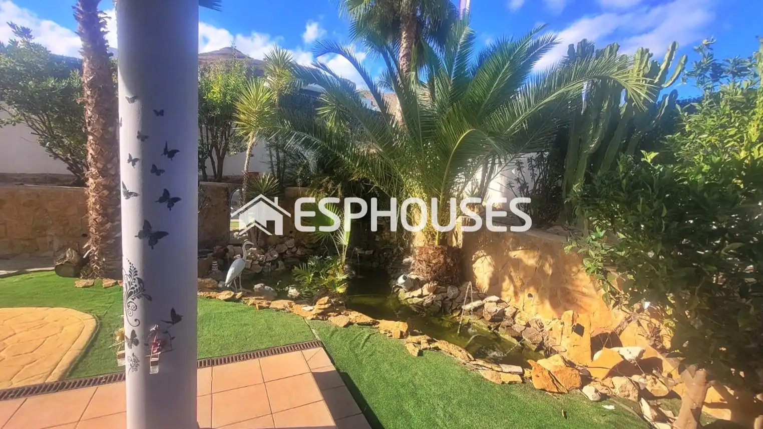 Exterior view of Houses for sale in Finestrat  with Storage room, Swimming Pool and Balcony