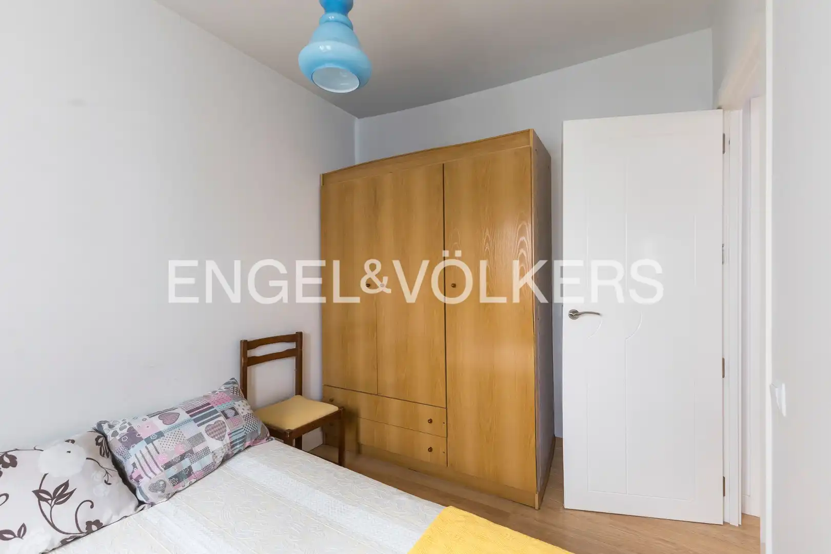 Schlafzimmer von Wohnung zum Verkauf in Madrid mit Klimaanlage, Heizung und Terrasse