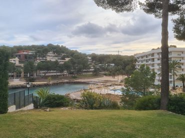 Apartament amb piscina de lloguer a Cala Vinyes