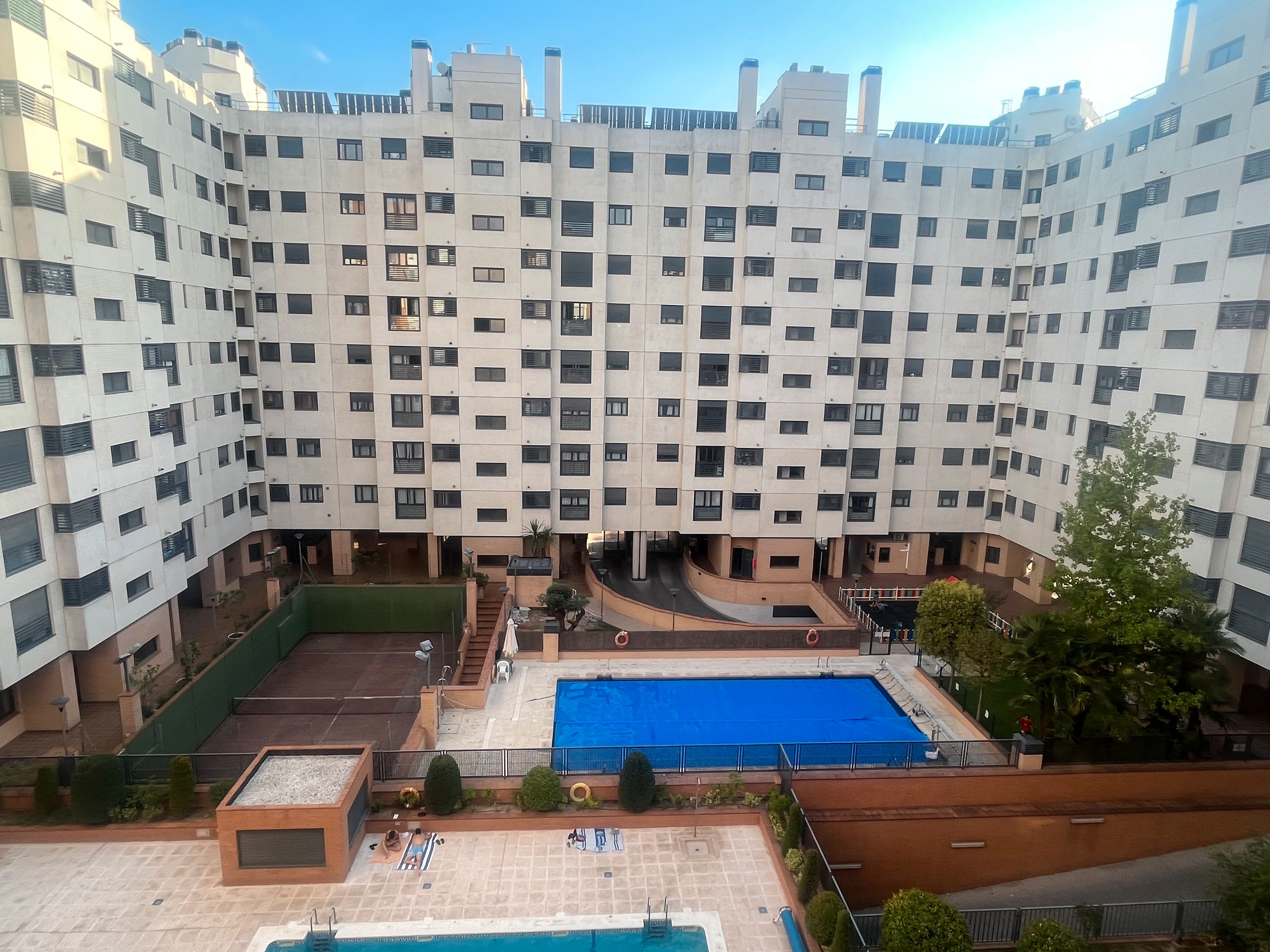 Flat to rent in Avenida del Cerro Milano, Ensanche de Vallecas - La Gavia