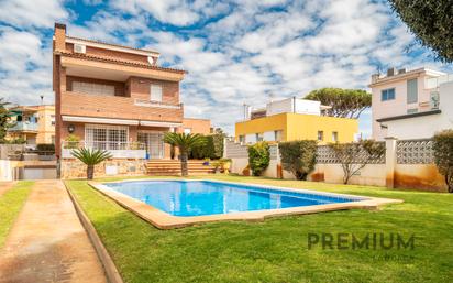 Exterior view of House or chalet for sale in Castelldefels  with Heating, Terrace and Storage room