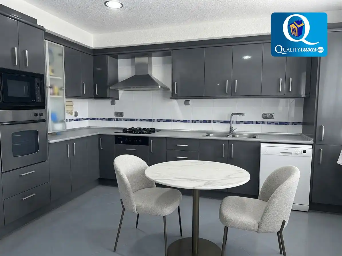 Bungalow con piscina en venta en Playa de San Juan - El Cabo de las Huertas, imagen 5