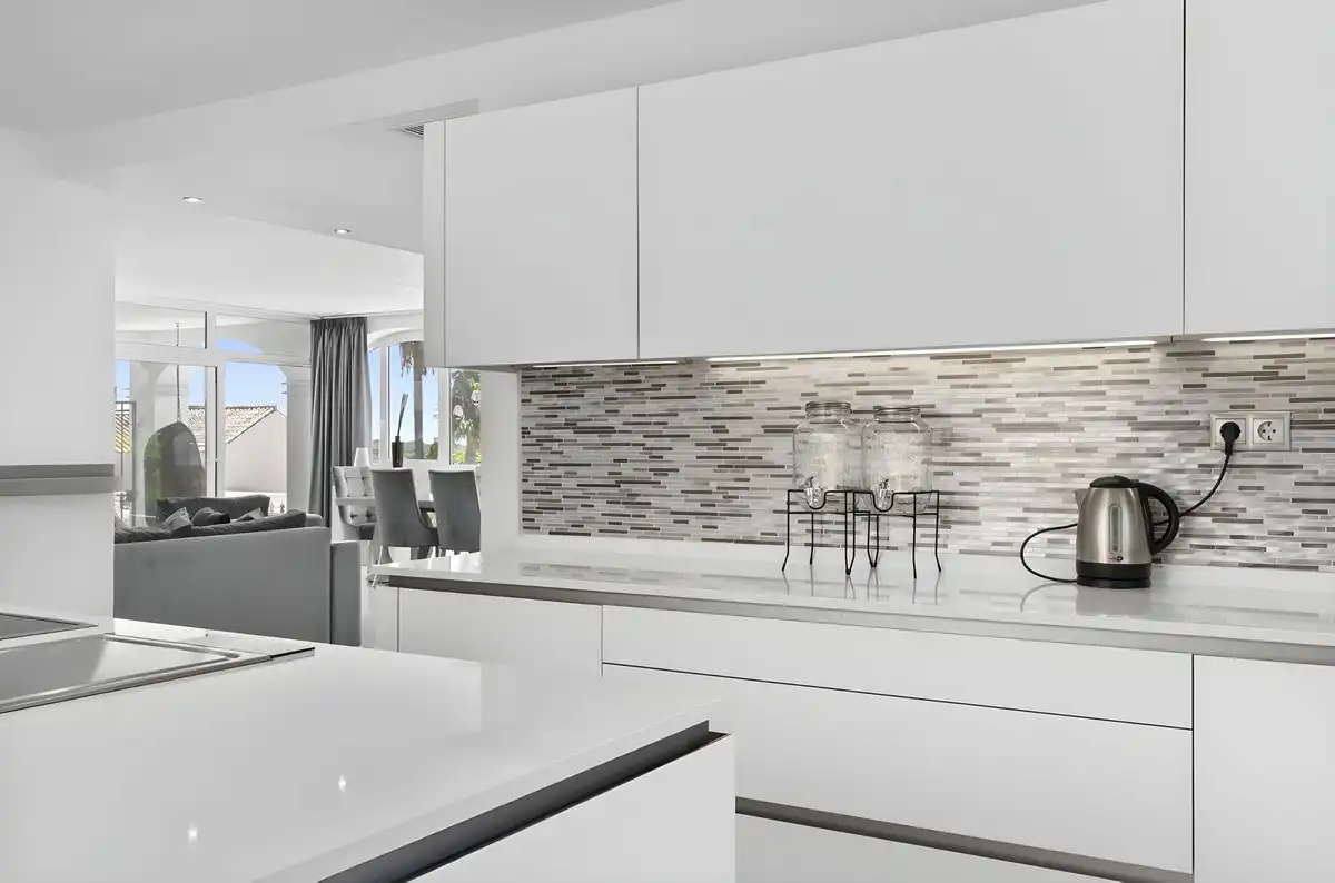 Chalet con piscina en venta en Calle Palmera, imagen 8