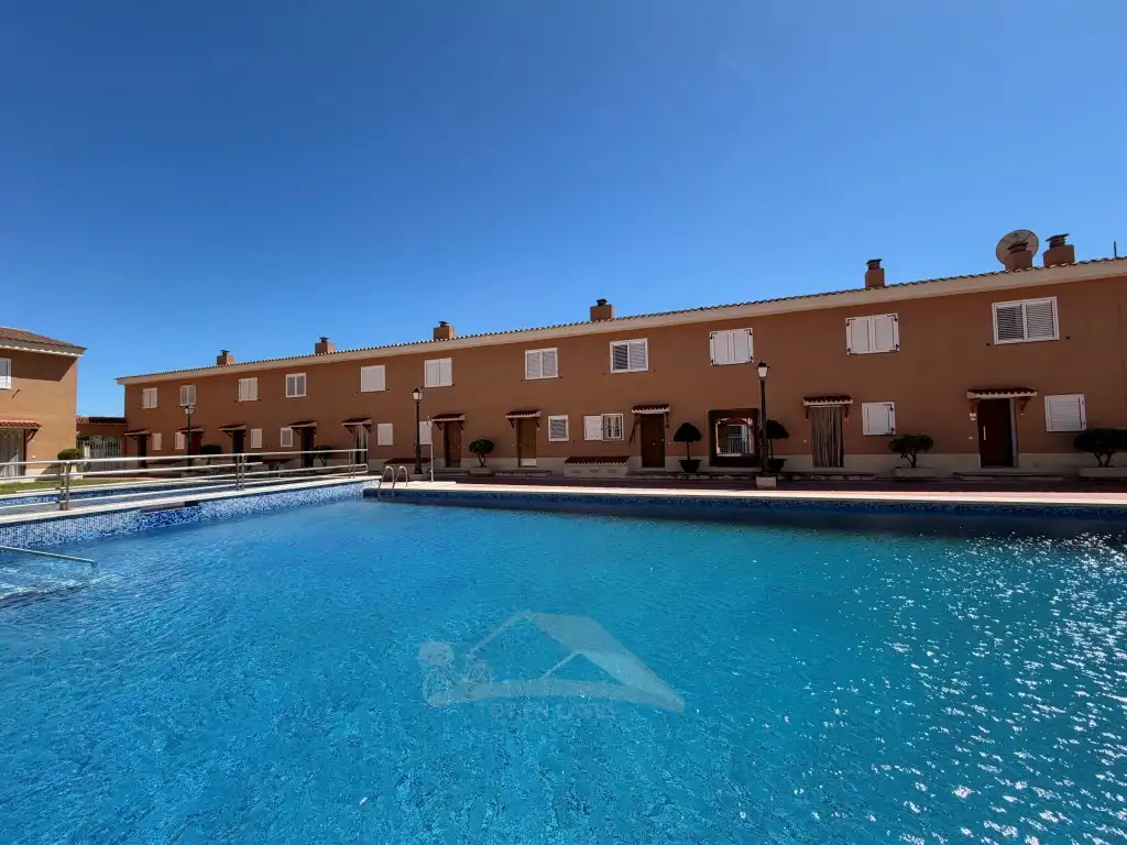 Piscina de Casa o xalet en venda en Cambrils amb Piscina comunitària