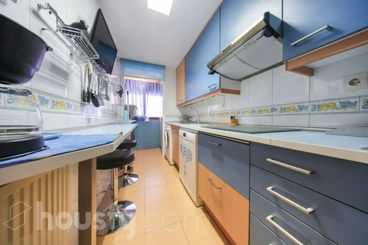 Flat with balcony for sale in Calle de Albalá ., imagen 24