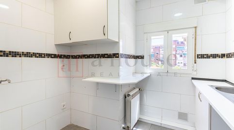 Foto 4 de Piso en venta en Calle Esperanza Macarena, Los Rosales, Madrid Capital
