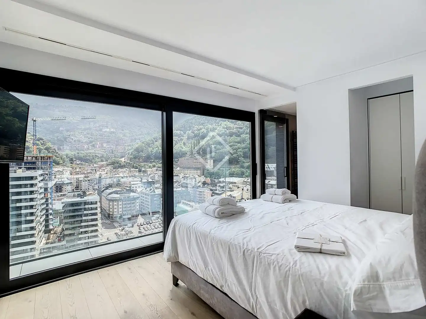 Bedroom of Attic for sale in Madrid  with Air Conditioner, Heating and Terrace