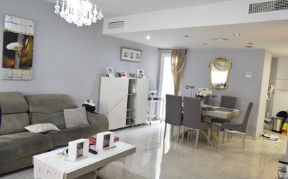 Living room of Single-family semi-detached for sale in Fuengirola  with Air Conditioner, Heating and Terrace