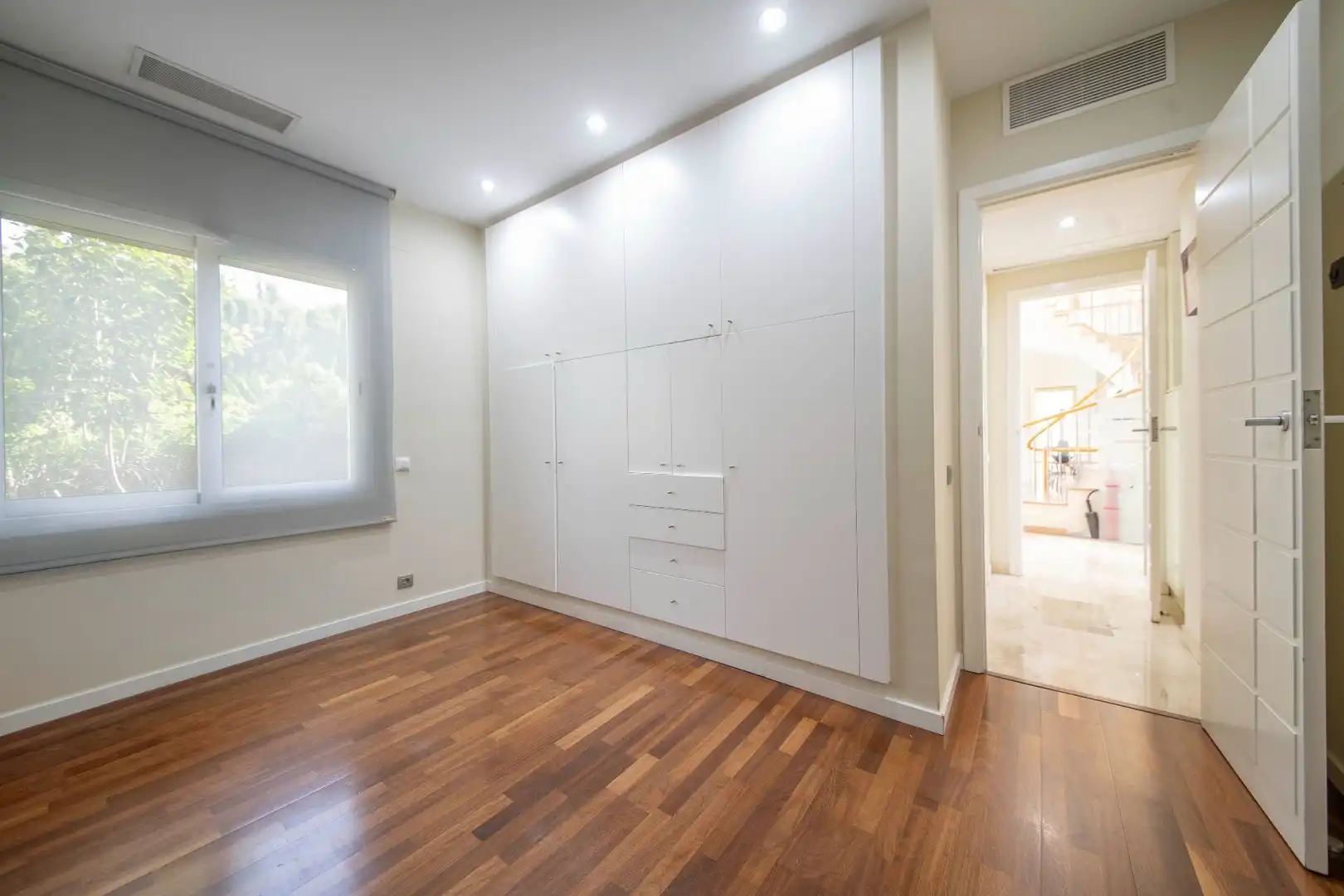 Habitación de Casa o chalet en venta en Alella con Aire acondicionado, Calefacción y Jardín privado