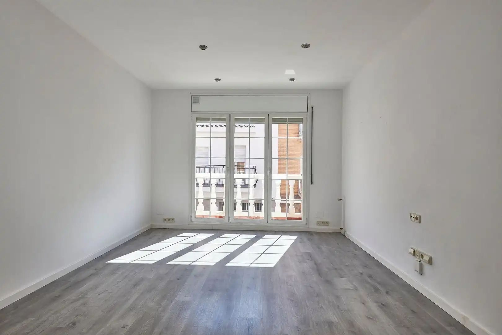 Sala d'estar de Casa adosada en venda en Sabadell amb Calefacció i Balcó