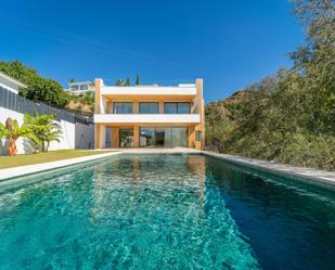 Vista exterior de Casa o xalet en venda en Benalmádena amb Terrassa i Balcó