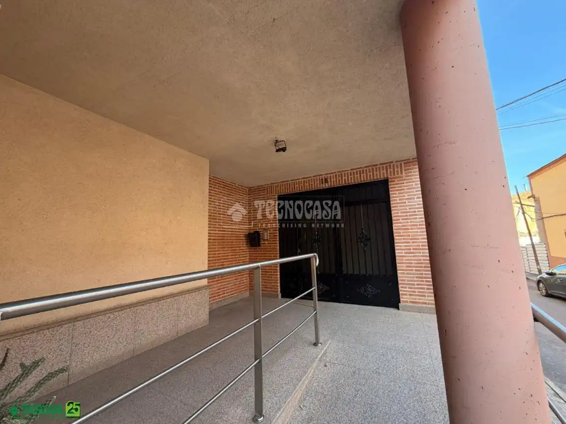 Wohnung zum Verkauf in Bolaños de Calatrava mit Klimaanlage, Heizung und Terrasse