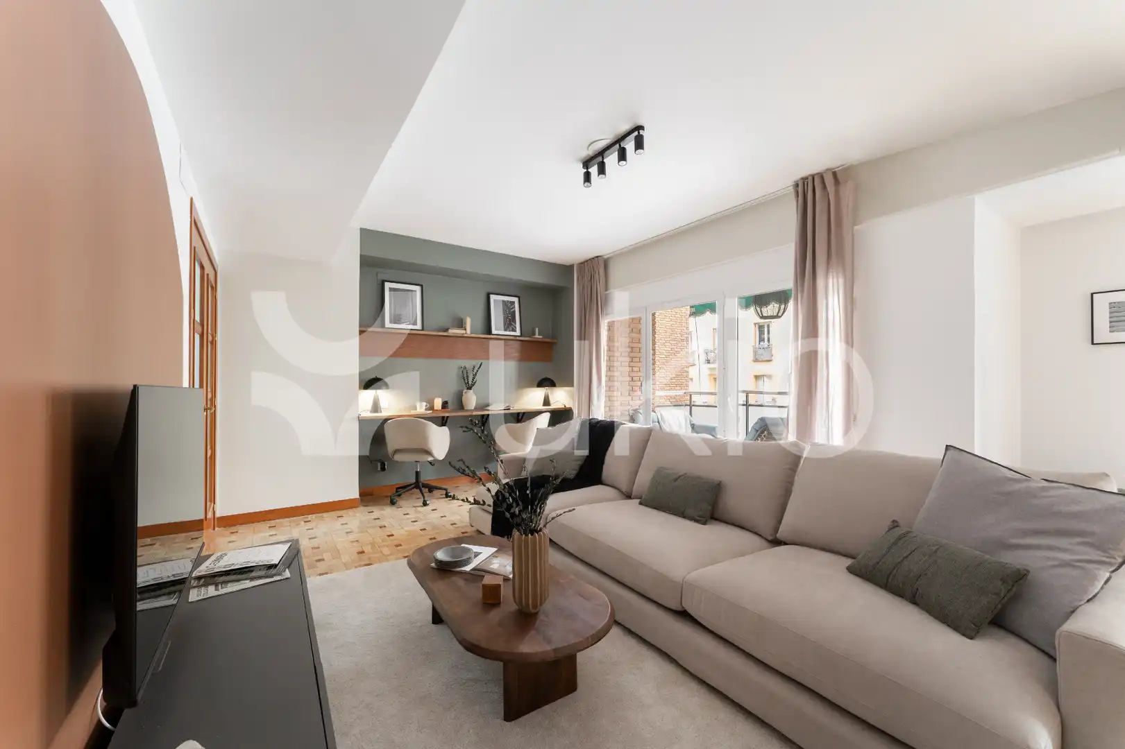 Sala d'estar de Apartament de lloguer en Madrid amb Aire condicionat, Calefacció i Terrassa
